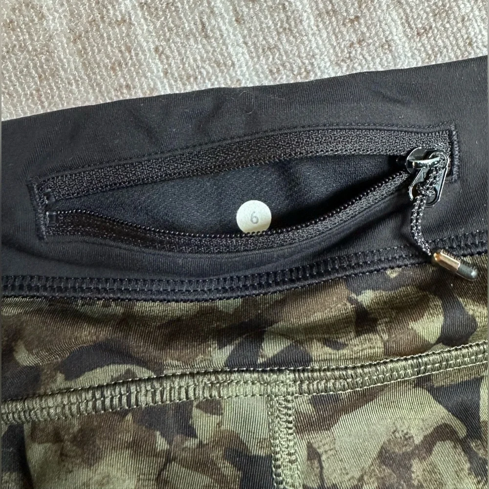 Lululemon Leggings Womens Sz 6 Crop Inspire Run Green Military Gym Workout Yoga - Picture 8 of 11